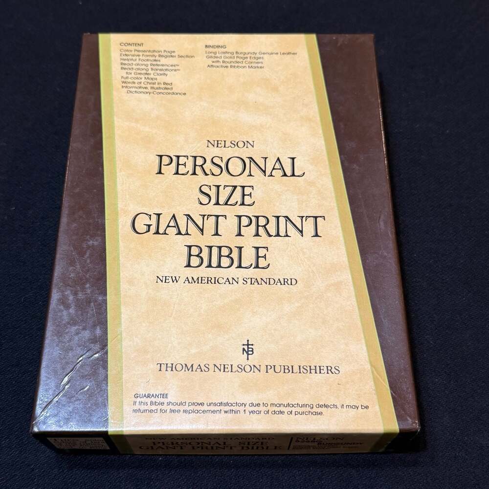 Thomas Nelson Giant Print Bible New American Standard Leather 526BG
